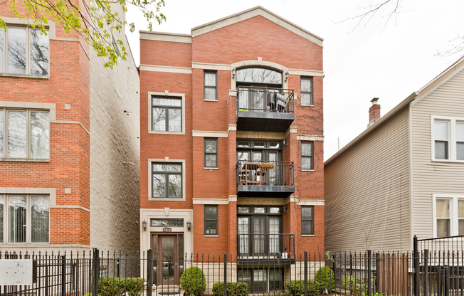 2414 MOFFAT