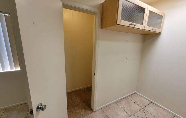 1 bed, 1 bath, 600 sqft, $1,250, Unit 127B