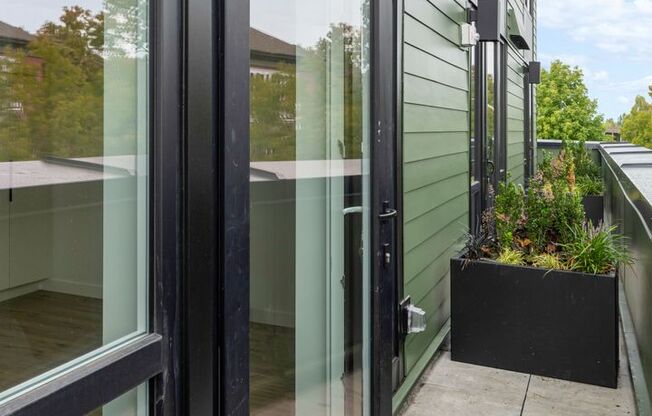 Studio, 1 bath, 304 sqft, $1,617, Unit 313