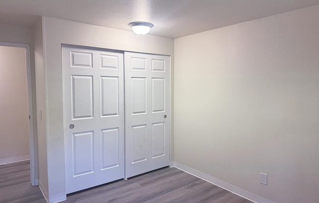 3 beds, 2 baths, 1,126 sqft, $2,450, Unit E101