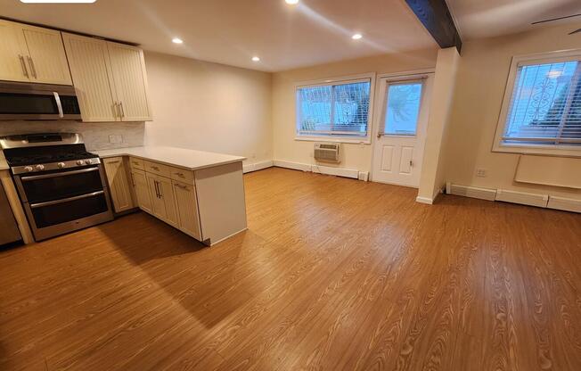 336 HOWE AVE