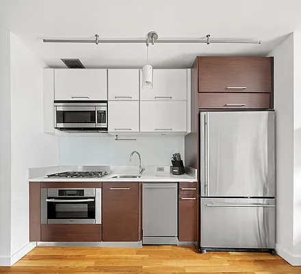161 N 4th Street