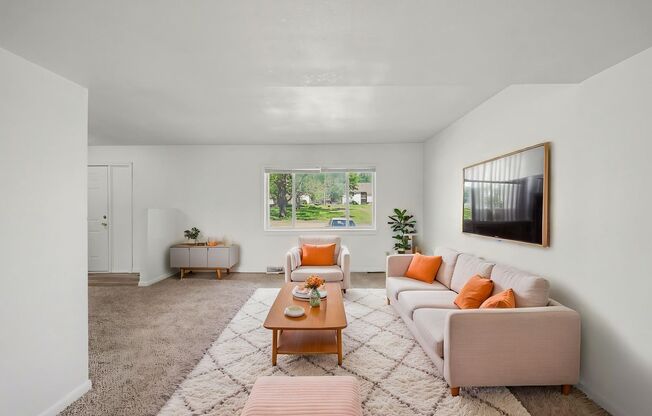 2 beds, 1.5 baths, 1,288 sqft, $1,475, Unit Chapel Dr-6905