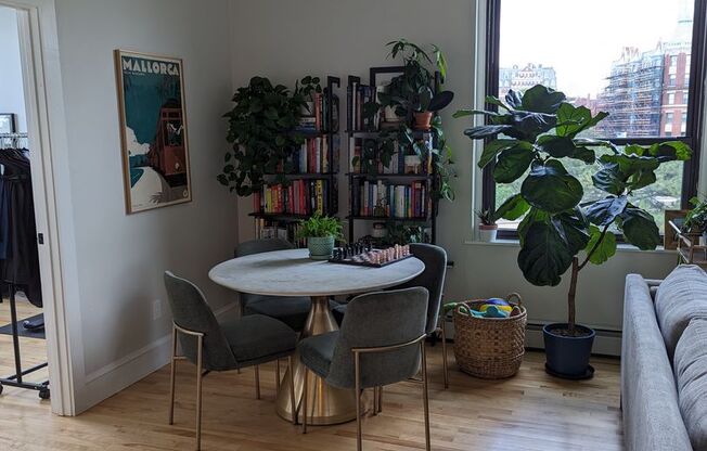 2 beds, 2 baths, $3,780, Unit 4A
