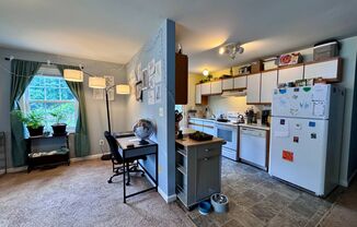 Cute 2-bedroom duplex convenient to UNC and Hospitals