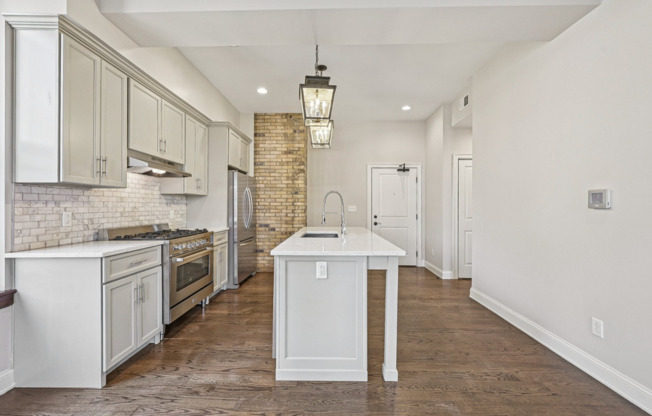 2 beds, 2 baths, 1,251 sqft, $2,995, Unit 306