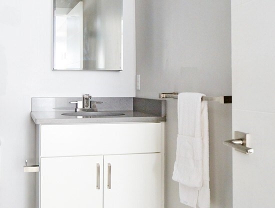 2 beds, 2 baths, $4,800, Unit 407