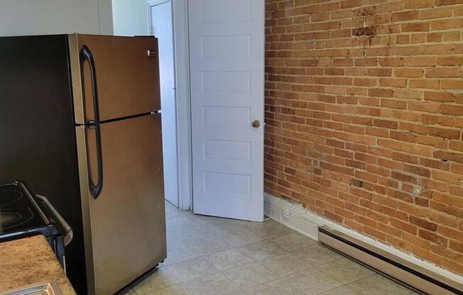 Studio, 1 bath, 450 sqft, $1,149, Unit 50-3