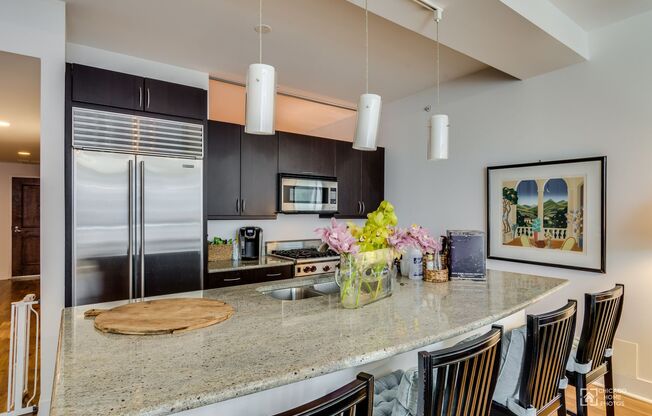 2 beds, 2 baths, $3,535, Unit 404