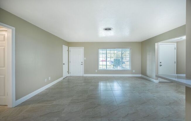 1436 TANGERINE CT