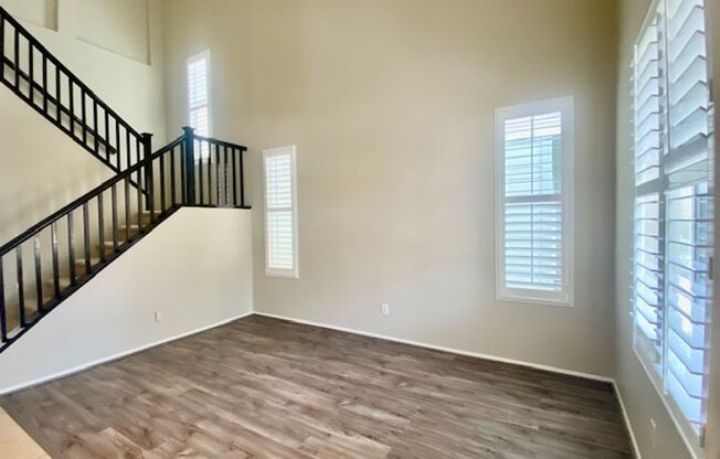 NEWLY PAINTED 2 BED, 3 BATH HOME IN NORTH  NATOMAS