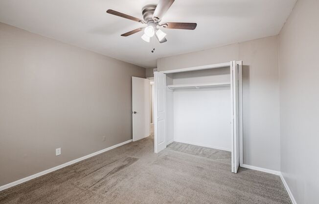 2 beds, 1 bath, 987 sqft, $1,399, Unit 2288-02