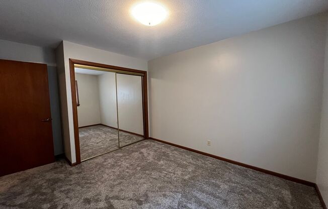 2 beds, 2 baths, $1,995