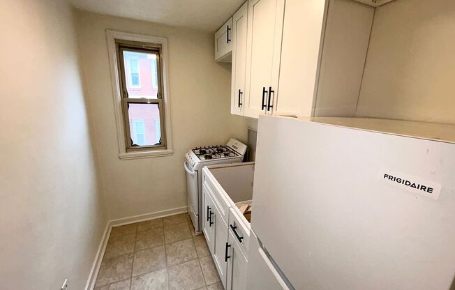 1 bed, 1 bath, 575 sqft, $995, Unit 105