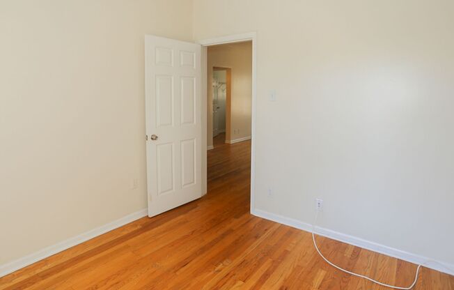 1 bed, 1 bath, 545 sqft, $1,895, Unit 3912-2W