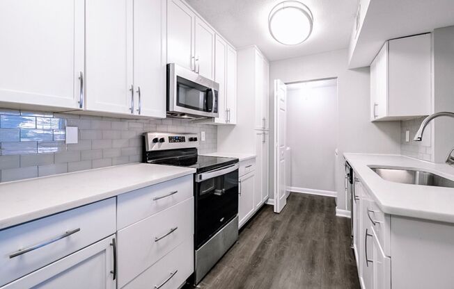 1 bed, 1 bath, 525 sqft, $1,150, Unit 1020
