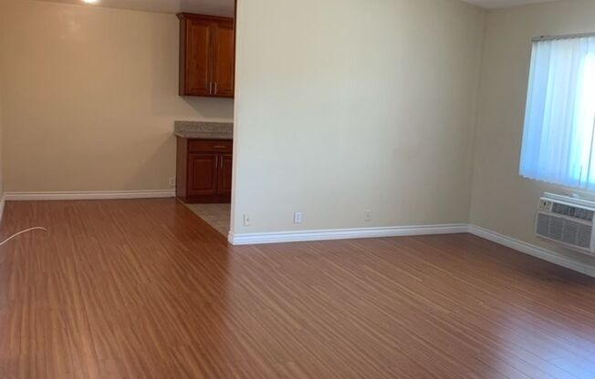 725 N.Kenwood St.