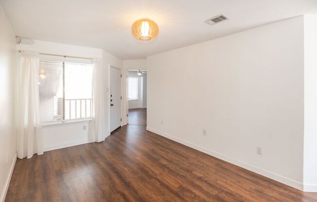 Cozy South East Austin Condo