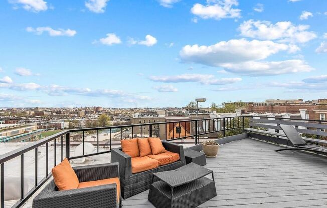 2300 18th Street NW Unit 207