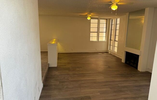 3336 SYLVIA ST