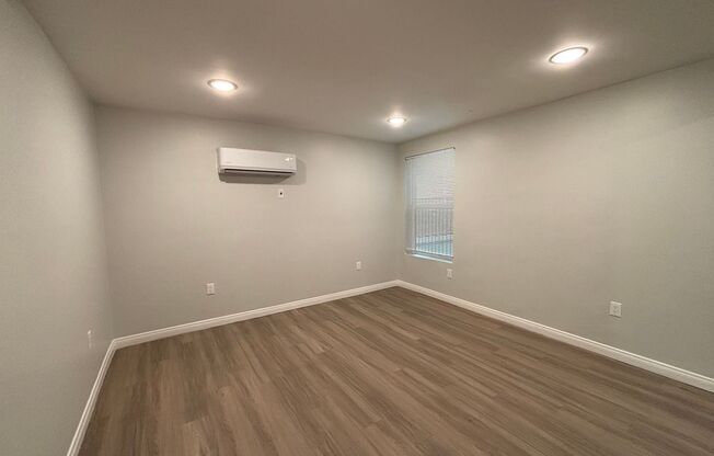 1 bed, 1 bath, 695 sqft, $2,498, Unit 221