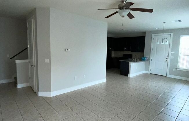2219 Katy Lane