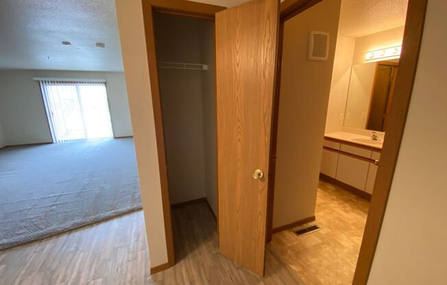 1 bed, 1 bath, 735 sqft, $907, Unit 219S