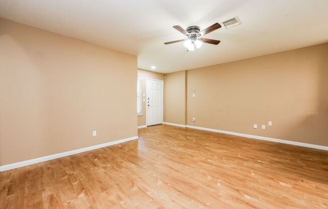 Elegant Living with 4 Bedrooms and 2.5 Baths in Houston, TX