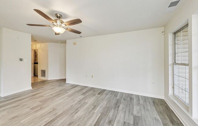 Renovated 2BD/2BA with 1 Reserved Parking Space and screened in porch