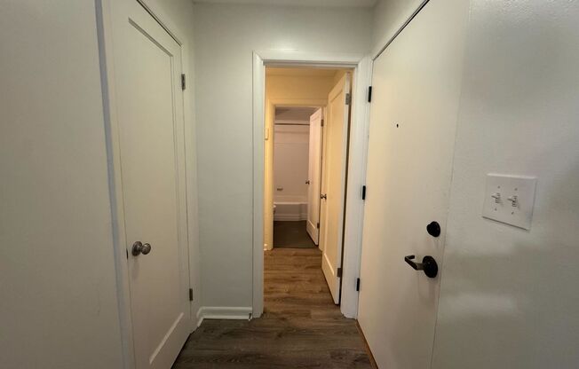 Studio, 1 bath, 411 sqft, $1,150, Unit 316