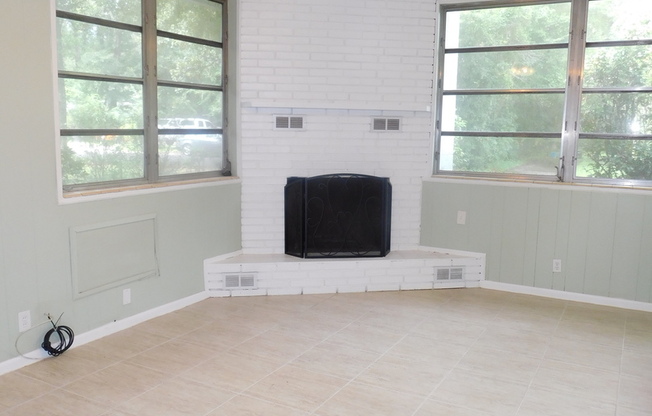 Convenient to UF & Westside Park!