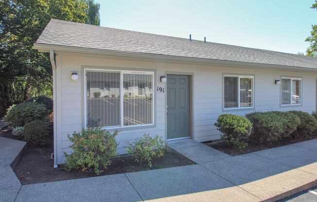 159-197 Pembrook St SE