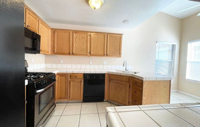 3 beds, 2 baths, $1,700