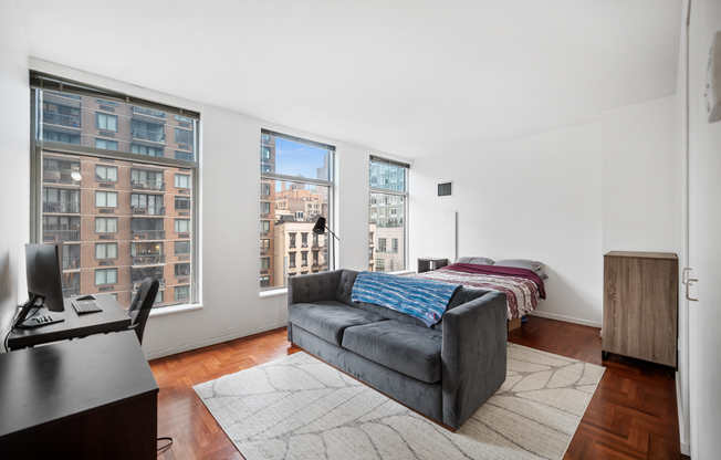 Studio, 1 bath, 400 sqft, $3,450, Unit 5E