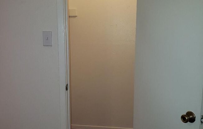 1 bed, 1 bath, 630 sqft, $790, Unit *204