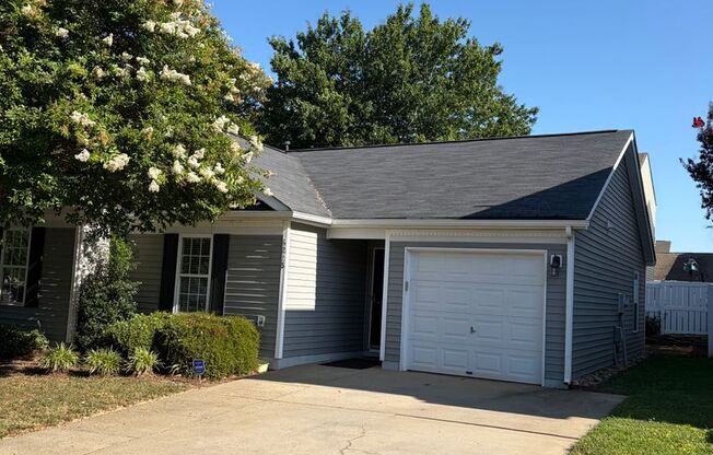 Charming Corner-Lot Ranch in the heart of Indian Land – Minutes from Ballantyne, Shopping & Top-Rated Schools!