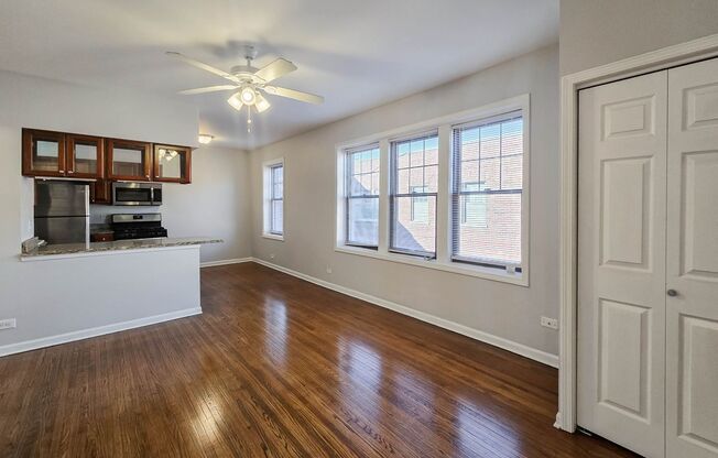 1 bed, 1 bath, 666 sqft, $1,895, Unit 3708-407