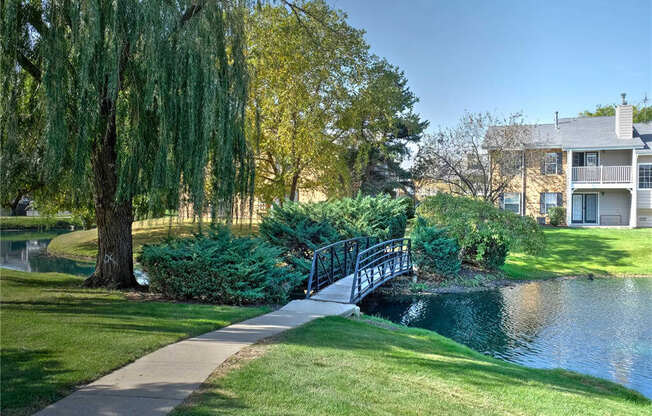 Lush Landscaping at Brookdale on the Park, Naperville, IL, 60563