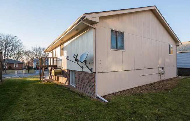 5420 S 32 ST