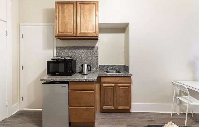 Studio, , 147 sqft, $1,095.42, Unit # 24