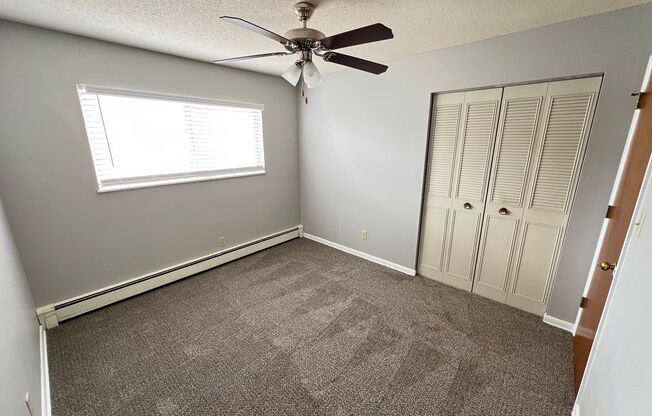 2 beds, 1 bath, 850 sqft, $940, Unit 42