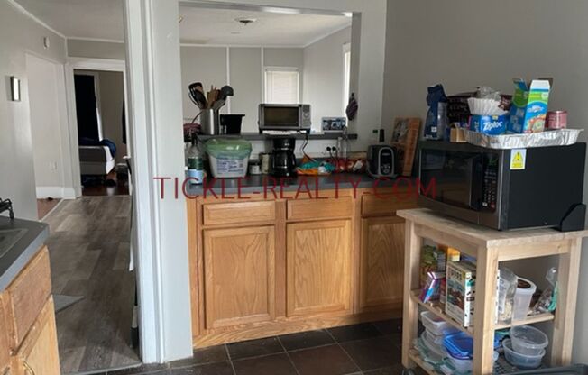 1 bed, 1 bath, $1,025, Unit UP