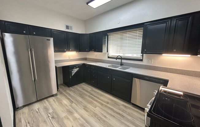 3 beds, 2 baths, 1,900 sqft, $1,695, Unit 10715-1