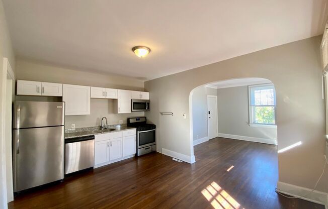 1029 Dana Apts