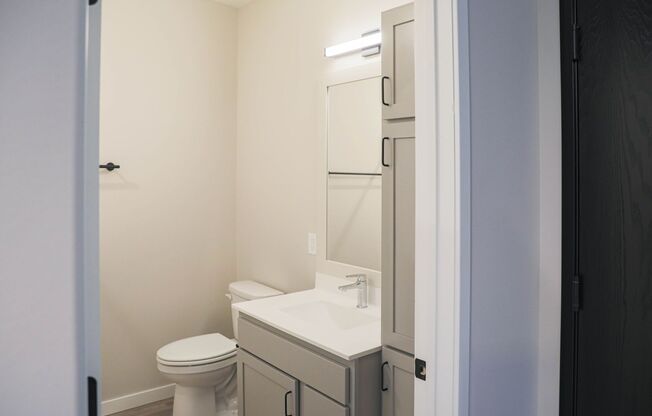 1 bed, 1 bath, 575 sqft, $1,350, Unit 315