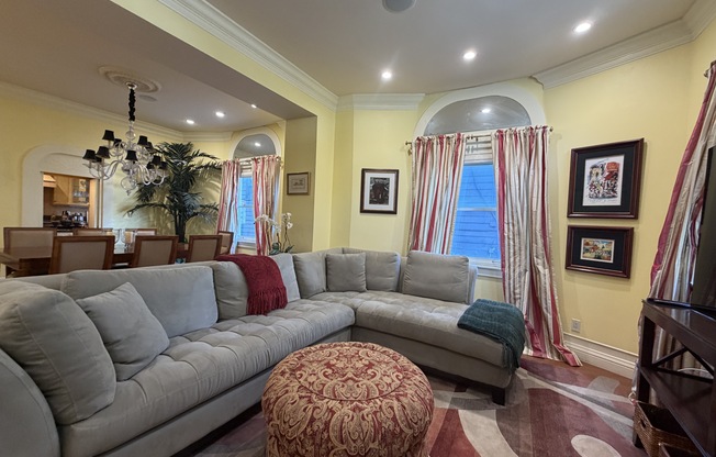 1059 LEAVENWORTH