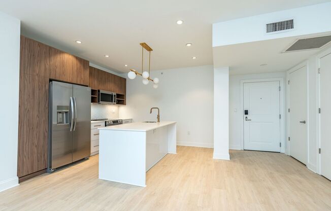 2 beds, 2 baths, 1,022 sqft, $2,795, Unit PH-16