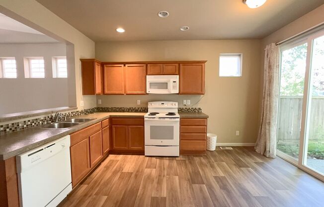 3bd 2.5ba Kent Home for Rent!