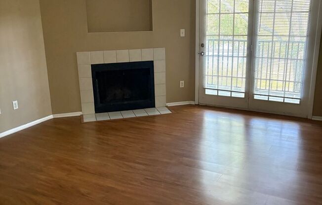 1 bedroom 1 bath with fireplace and a view