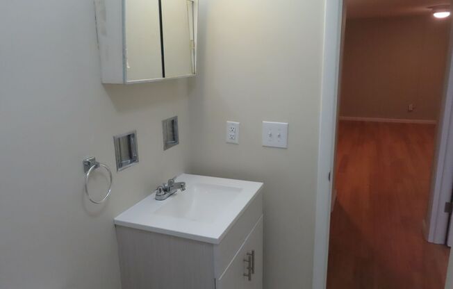 1 bed, 1 bath, 500 sqft, $765